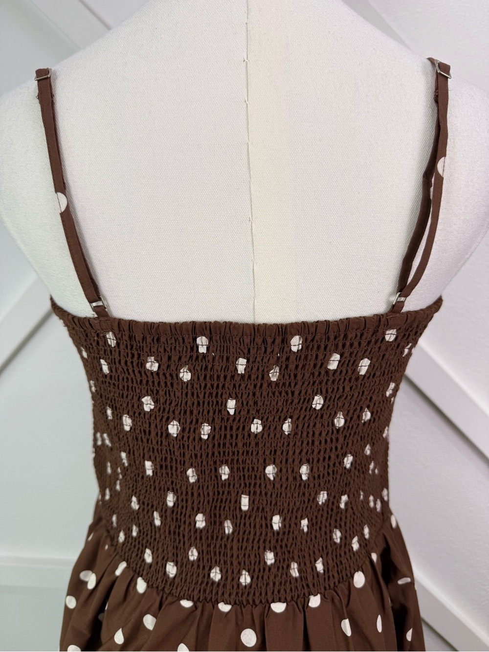 NWT Abercrombie & Fitch Smocked Dipped Waist Midi Dress Brown Polka Dot L Tall - Picture 7 of 12